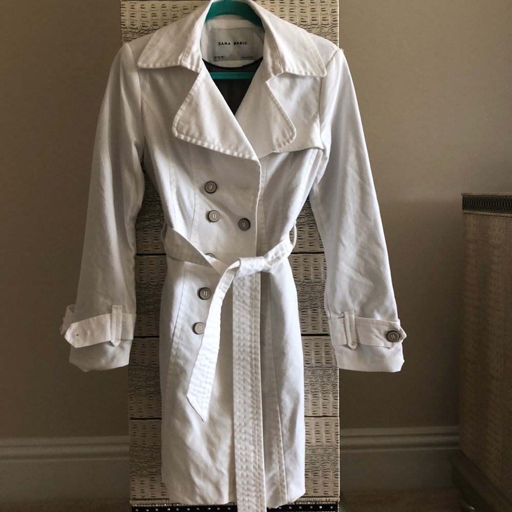 I am selling  one coat